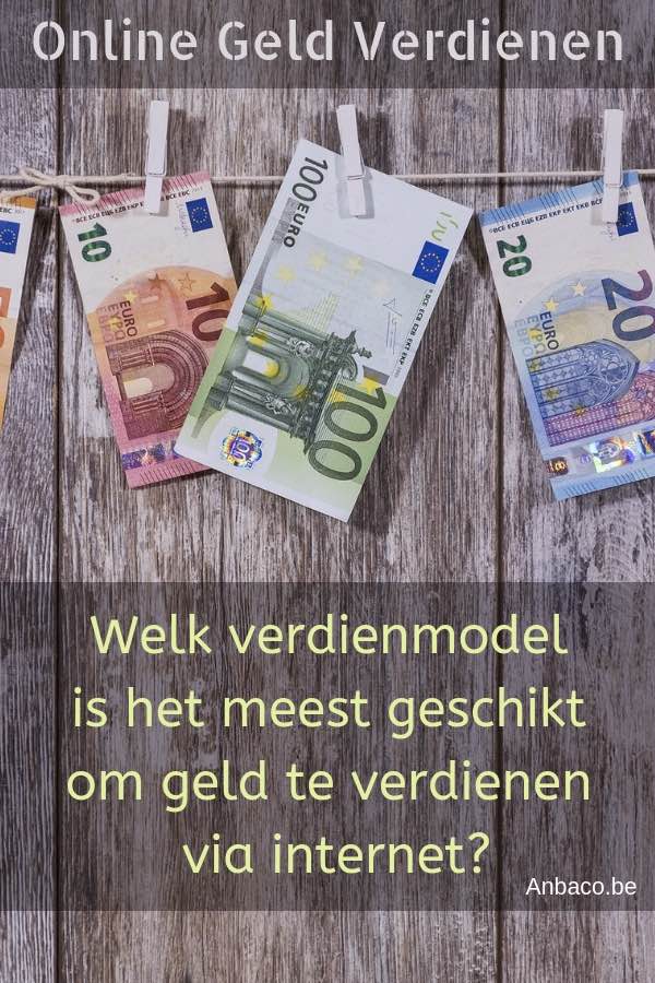 Euro-biljetten aan waslijn voor houten achtergrond. Hoe online geld verdienen?